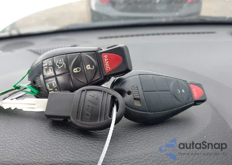 2012 Chrysler Town & Country Touring из США, поврежденный, VIN 2C4RC1BGXCR133809